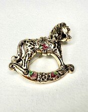 PAPUOŠALAI IR AKSESUARAI